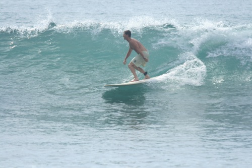 Surfing Acapulquito